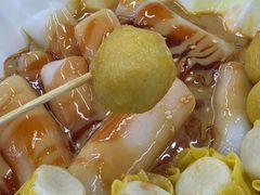 港式肠粉烧卖鱼蛋-噏耷茶档
