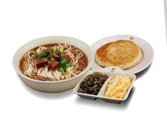 李先生牛肉面-李先生牛肉面大王(济南火车站候车室店)