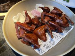 -蝴蝶里·粤菜·点心(滨江龙湖店)