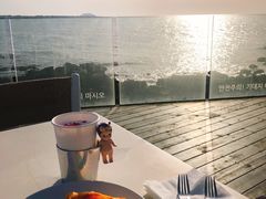 -Cafe Aewol Monsant