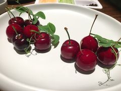 樱桃鹅肝-小大董·烤鸭(凤凰汇店)