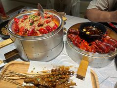 -巴厘龙虾·榜首油焖大虾(音乐学院·沿江酒馆店)