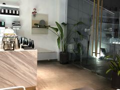 -UNI UNI(环亚凯瑟琳店)