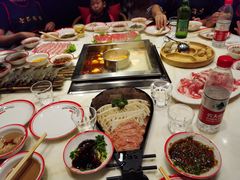 -焱三乐四川火锅店(经纬街店)