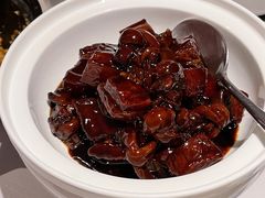 百叶结红烧肉-屋里厢上海菜馆