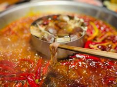 牛油红锅-王婆乔鲜鱼自助火锅(蜀汉路店)