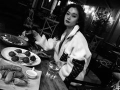 -SISTERS BAR RESTAURANT川意酒馆(嘉善老市H楼店)