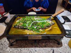 -里岛烤鱼(东港凯虹广场店)