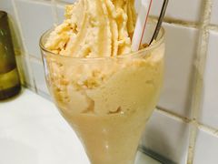 -新大咀港式茶餐厅(宝山万达店)