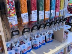 -盒马鲜生(莱蒙都会店)