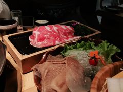 -湊湊火锅·茶憩(杭州湖滨银泰in77店)