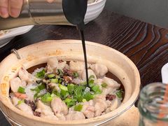 章鱼鸡粒煲仔饭-兴记菜馆