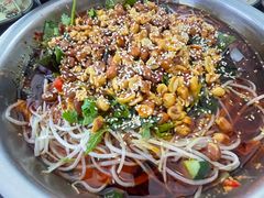 -周良天山牛杂城(天山路总店)