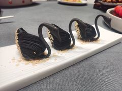 黑天鹅榴莲酥-悦秀·高级粤菜