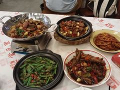 -堂瓦里·34年传统赣菜(第一街区店)