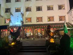 -头上红煨盐鸡·非遗院子餐厅
