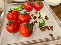 番茄脆菇沙拉-小大董·烤鸭(王府井apm店)