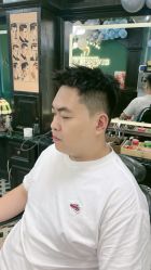 -海文先生国潮烫染男士理发馆