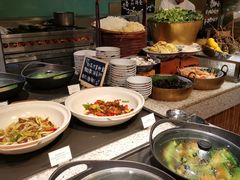 -松山湖凯悦酒店·Café自助餐厅·周末火舞秀表演