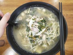 老杭州片儿川-东坡·面(音乐喷泉店)
