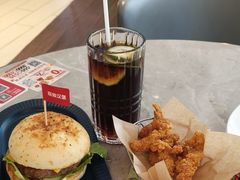 -必胜客餐厅(昆百大泰业城店)