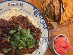 -头壹号  羊汤·饸饹面·大油条(嘉华店)