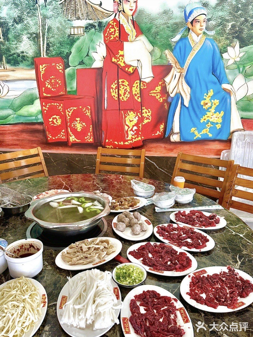 下了高铁就能吃上正宗牛肉火锅🔥海记火锅‼️