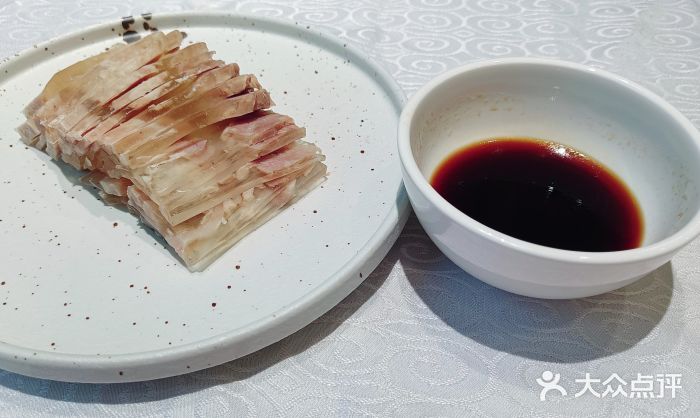 致美斋饭庄水晶肘子图片