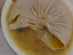 蟹黄汤包-怡园饭店-餐厅(四望亭店)