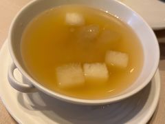 花胶干贝冬瓜枸杞炖鸡腿汤-丽思卡尔顿酒店-天泰轩中餐厅(大沽北路店)