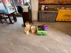 -乡土黄·鲜牛肉火锅·小龙虾(兴业街店)