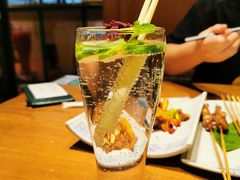 -云海肴·汽锅鸡·云南菜(天山百盛优客店)