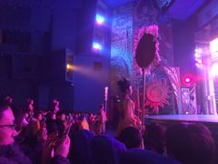 -工人俱乐部剧场杂技表演