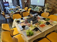 -玩坞轰趴馆·户外团建聚会主题生日派对馆(世豪广场店)