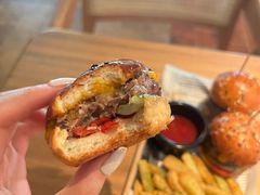 -翠贝卡&Mama Kelly Brunch Coffee(河西店)