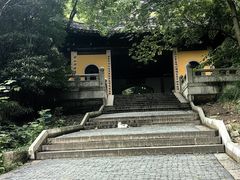 -灵岩山风景区