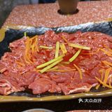 云南火锅以其独特的口味和丰富的食材令人流连忘返