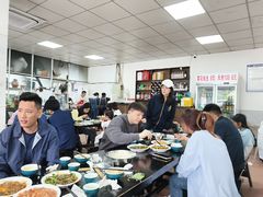 -曾氏肥肠馆(凯瑞雅居店)