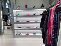 -BALENCIAGA(比斯特苏州购物村店)