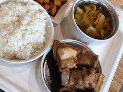 -万和春排骨砂锅米饭(新业广场店)