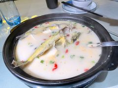 豆腐杂鱼汤-诗莉莉·厚德堂私房菜