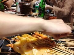 -何师烧烤·香辣蟹·川菜·30年老品牌(太古里旗舰店)