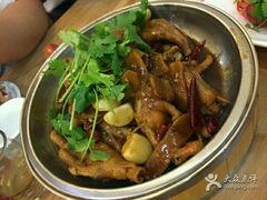 -鲁小三·大骨自助(金山总店)