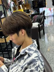 -藤野造型·烫·染发型设计店