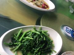 -壹号院音乐餐厅•烤全羊•新疆菜(浐灞店)