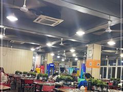 大堂-皖北巫氏三胖地锅鸡(长淮总店)