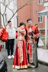 -不晚国际婚纱礼服