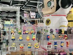 -泡泡玛特POPMART(侨福芳草地店)