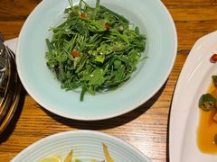 -苹果树下艺术餐厅(宋庄店)