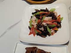 -琬苑鸽庄·川粤融合菜(解放碑总店)